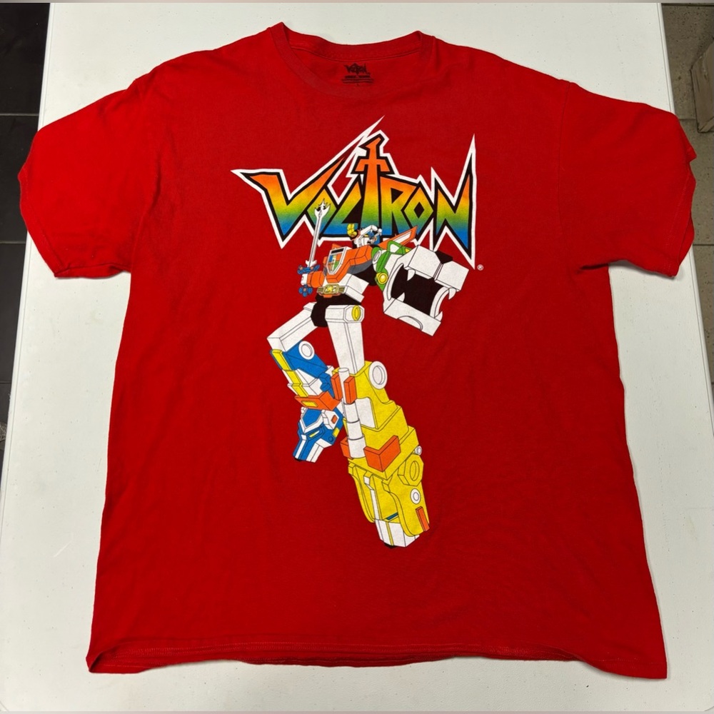 Modern Voltron Vintage Style Cartoon Graphic Red T-Shirt Size Large